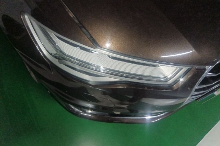 奥迪A6L 2018款 30周年年型 TFSI 进取型车身外观8