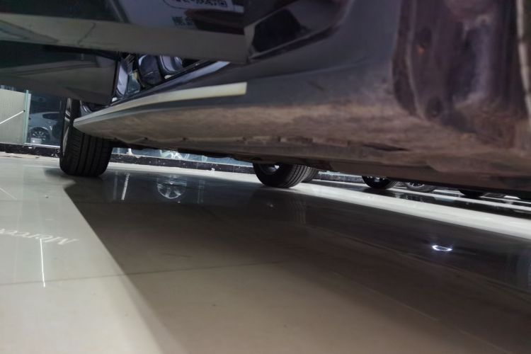 奔驰GLC 2021款 GLC 260 L 4MATIC 动感型局部细节9001