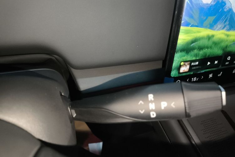 岚图汽车 岚图知音 2024款 四驱全球版局部细节18