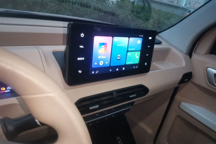 吉利银河 2023款 熊猫mini 200km 耐力熊中控内饰16