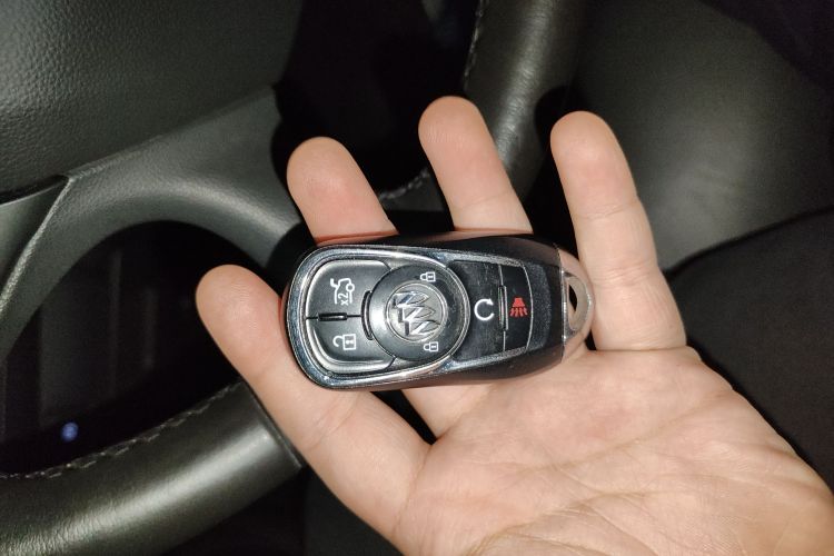 别克 君越 2018款 20T 精英型中控内饰7001