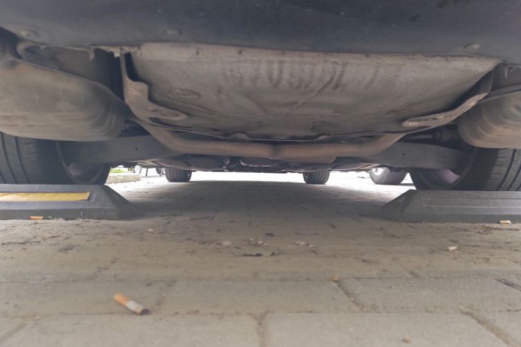 斯柯达 速尊 2014款 2.0TSI 尊贵版局部细节9009