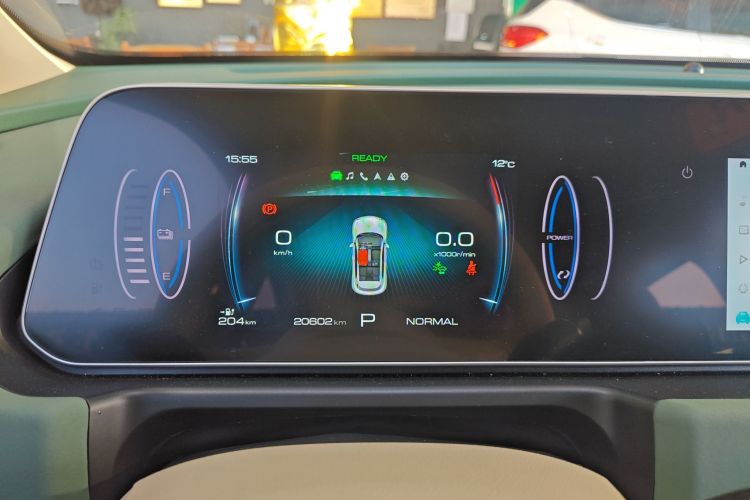 欧拉好猫 2023款 401km标准续航 豪华型 磷酸铁锂中控内饰14