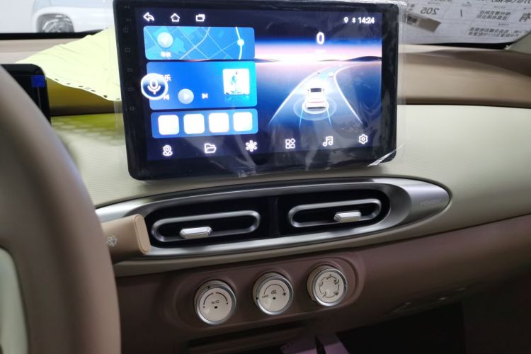 五菱汽车 宏光MINIEV 2025款 四门版 进阶款中控内饰16