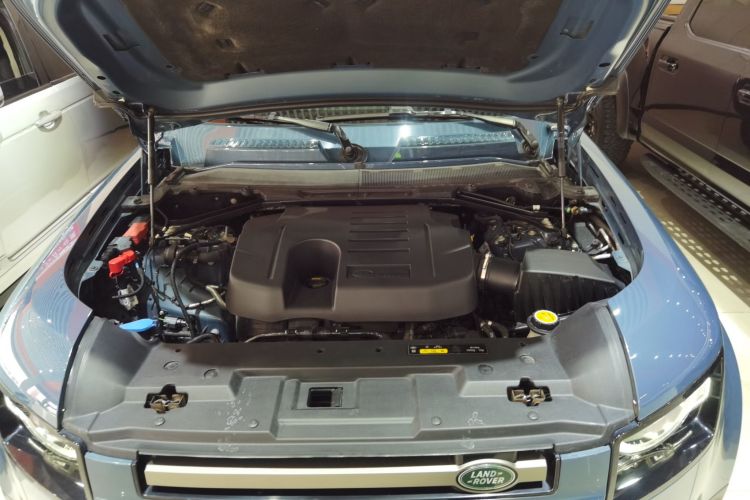 路虎卫士 2023款 110 3.0T P400 X-DYNAMIC HSE机舱底盘24