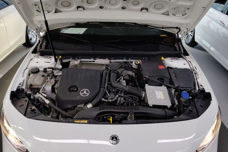 奔驰A级 2021款 A 180 L 运动轿车局部细节24