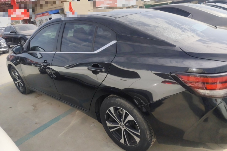 日产 轩逸 2022款 1.6L XL CVT悦享版车身外观4