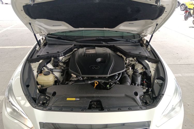 英菲尼迪Q50L 2018款 2.0T 舒适版 国VI局部细节24