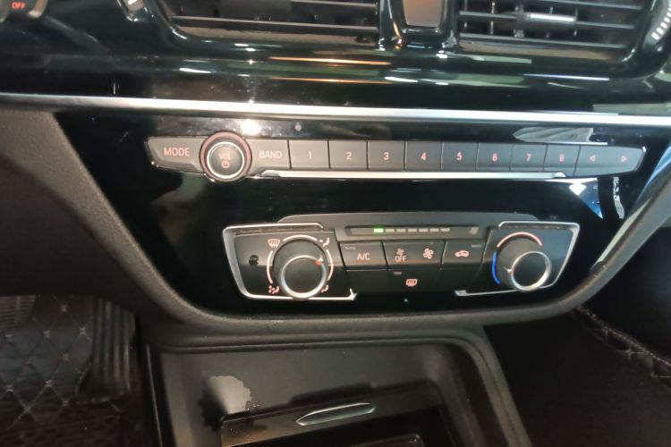 宝马1系 2022款 120i M运动版局部细节16