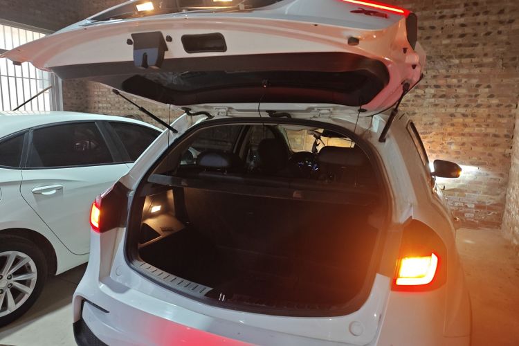 吉利汽车 远景X3 2019款 升级版 1.5L 手动精英型机舱底盘23