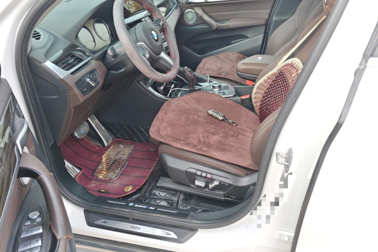 宝马X1 2022款 xDrive25Li 尊享型局部细节19