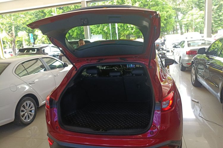 马自达CX-4 2018款 2.0L 自动两驱蓝天活力版 国VI机舱底盘23