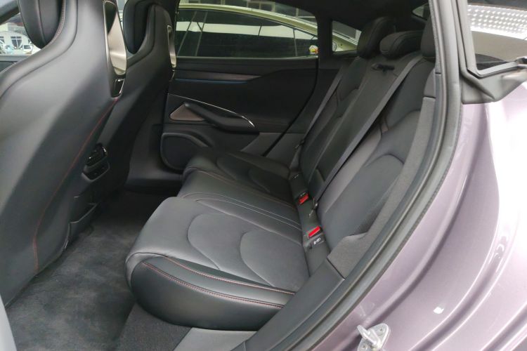 小米汽车 小米SU7 2024款 后驱长续航智驾版中控内饰7004