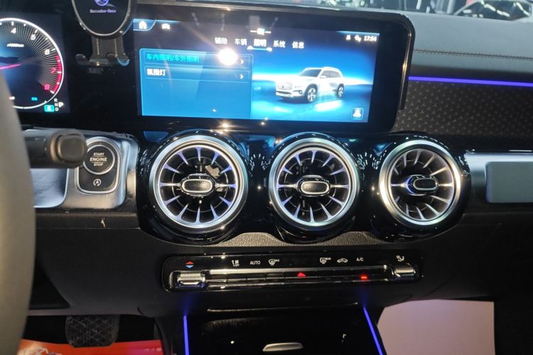 奔驰GLB 2025款 GLB 220 时尚型局部细节16