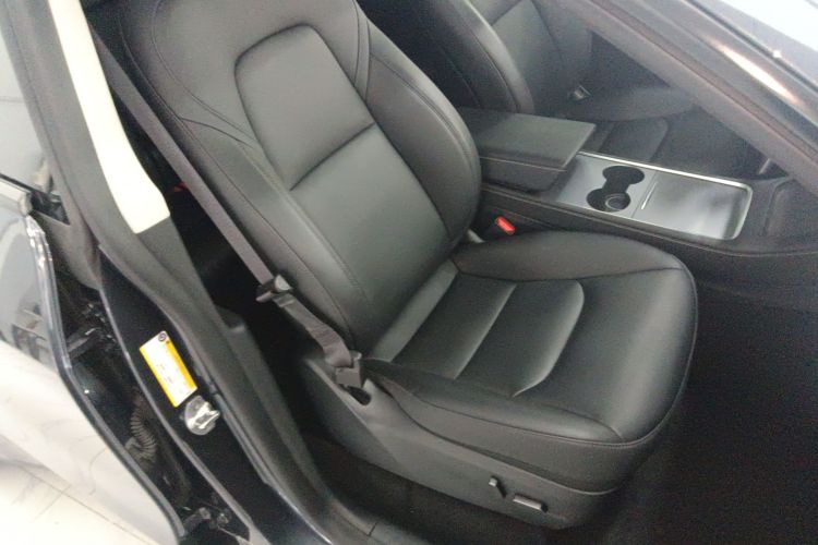 特斯拉 Model Y 2024款 后轮驱动版局部细节41