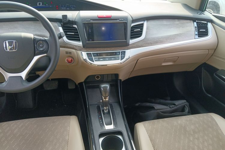 本田 杰德 2017款 210TURBO CVT风尚版 5座中控内饰16