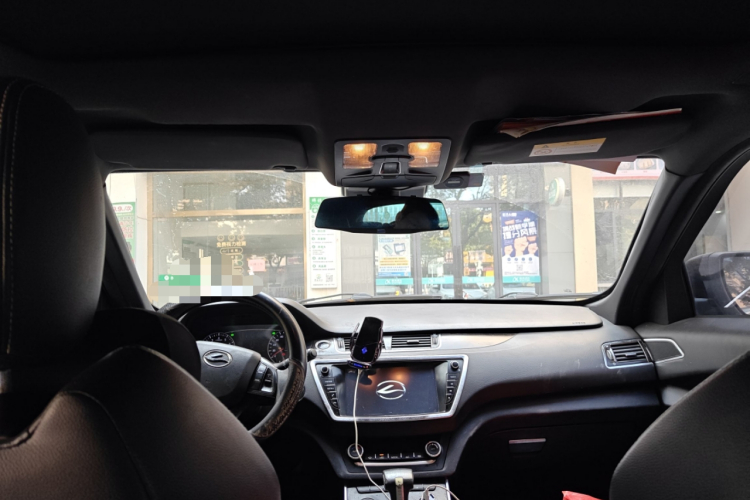 陆风X7 2016款 2.0T 全景尊贵版中控内饰22