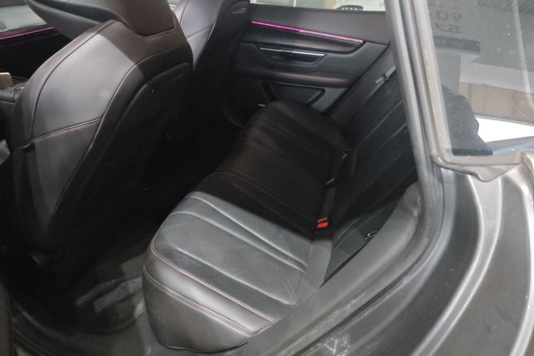 小鹏P7 2020款 562E性能版中控内饰7004