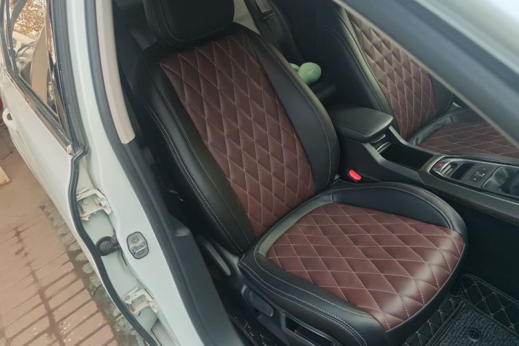 标致408 2014款 1.8L 自动豪华版局部细节41