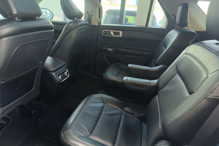 福特 探险者 2020款 EcoBoost 285 四驱风尚版 6座中控内饰21