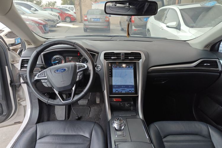 福特 蒙迪欧 2017款 改款 EcoBoost 180 时尚型局部细节22