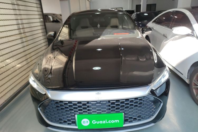 比亚迪 秦PLUS 2024款 荣耀版 DM-i 55KM领先型车身外观2