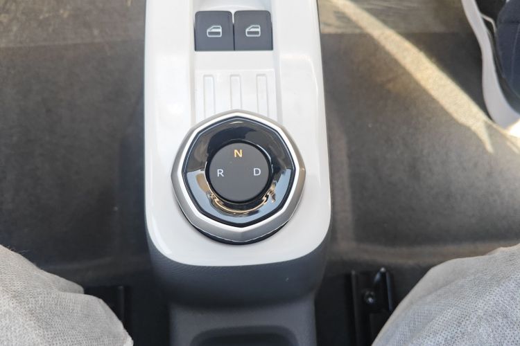 吉利银河 熊猫 2025款 210km 元气熊中控内饰18