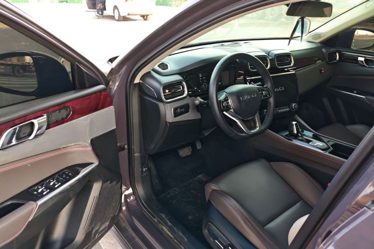 领克02 2021款 1.5TD DCT两驱耀Plus中控内饰20