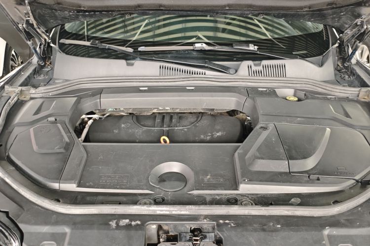 魏牌 VV5 2020款 1.5T 两驱智先锋机舱底盘24