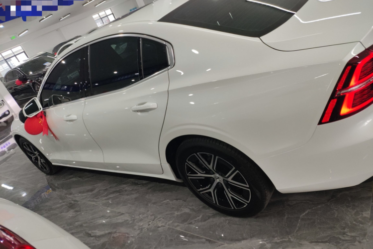 沃尔沃S60 2025款 B4 智逸豪华版车身外观6003