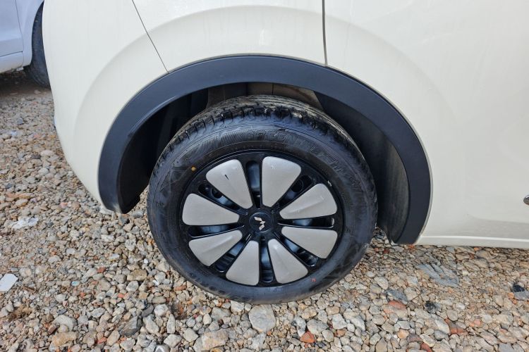 五菱汽车 五菱缤果 2025款 333km 灵犀尊享款车身外观6008