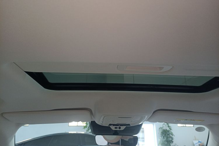 欧拉芭蕾猫 2022款 401km 胡桃夹子版中控内饰22