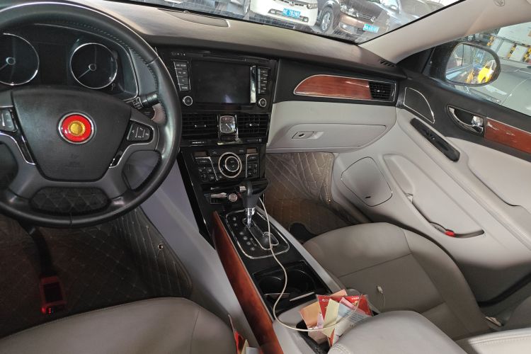 红旗H7 2015款 2.0T 豪华型中控内饰16