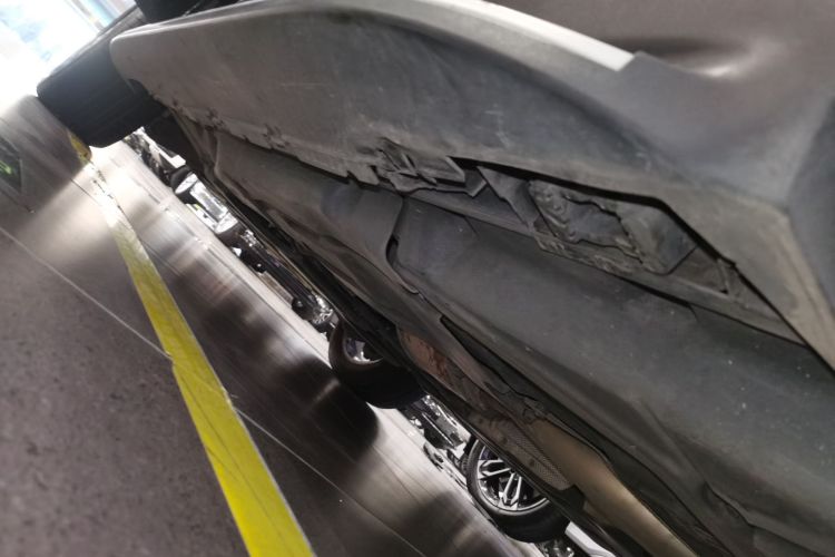 奔驰M级 2015款 ML 320 4MATIC局部细节9002