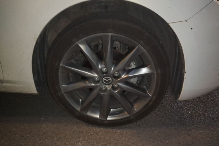 马自达3 昂克赛拉 2017款 两厢 2.0L 自动豪华型 国VI车身外观6007