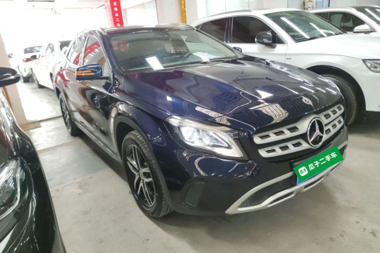 奔驰GLA 2017款 GLA 200 时尚型车身外观3