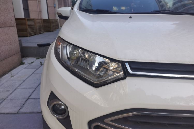 福特 翼搏 2013款 1.5L 自动尊贵型车身外观8