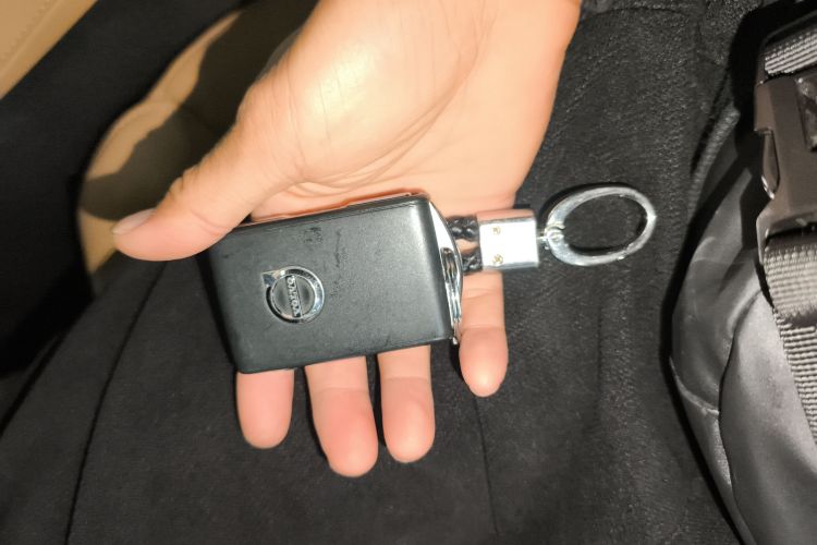 沃尔沃XC90 2019款 T5 智逸版 7座 国V中控内饰11