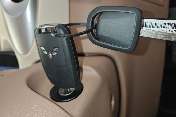 五菱汽车 宏光MINIEV 2025款 四门版 进阶款中控内饰11