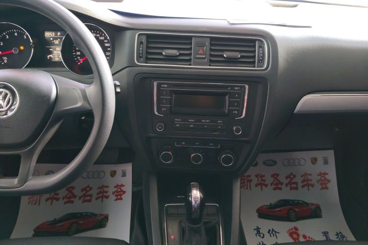 大众 速腾 2015款 1.6L 自动时尚型中控内饰16