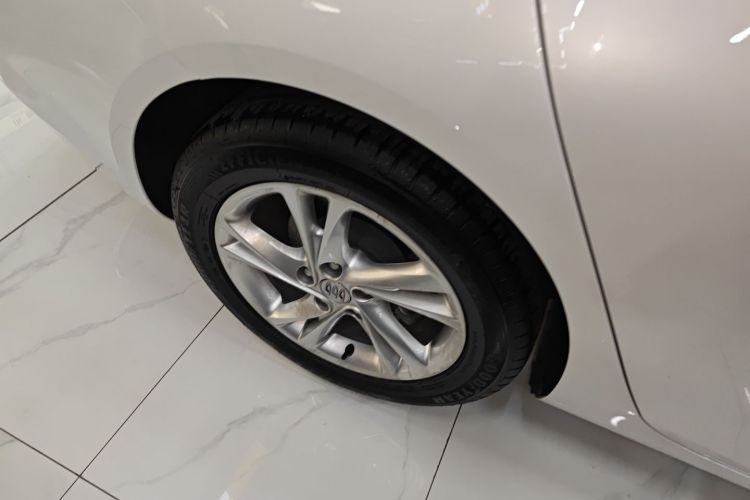 别克 君威 2024款 25T 超享版车身外观6008