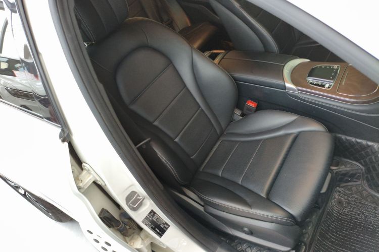 奔驰GLC 2020款 改款 GLC 300 L 4MATIC 动感型中控内饰41