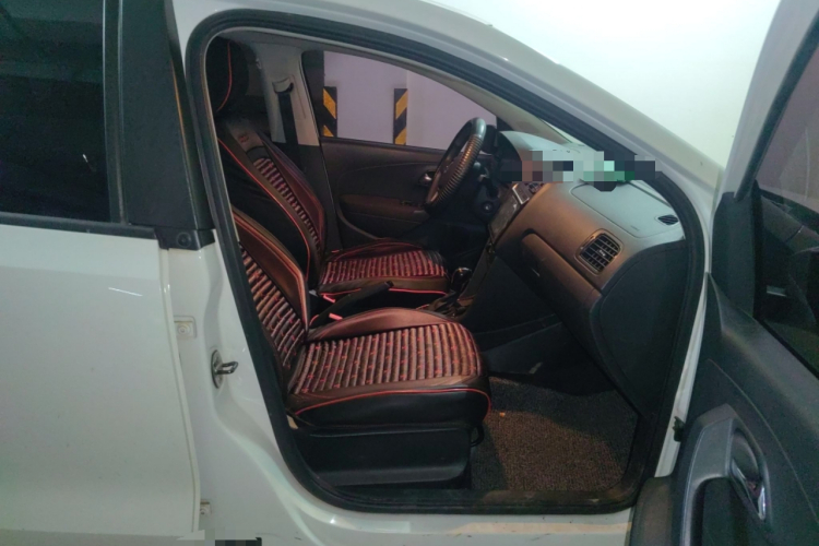 大众 Polo 2018款 1.5L 自动安驾型局部细节9005