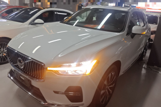 沃尔沃XC60 2025款 B5 四驱智远豪华版