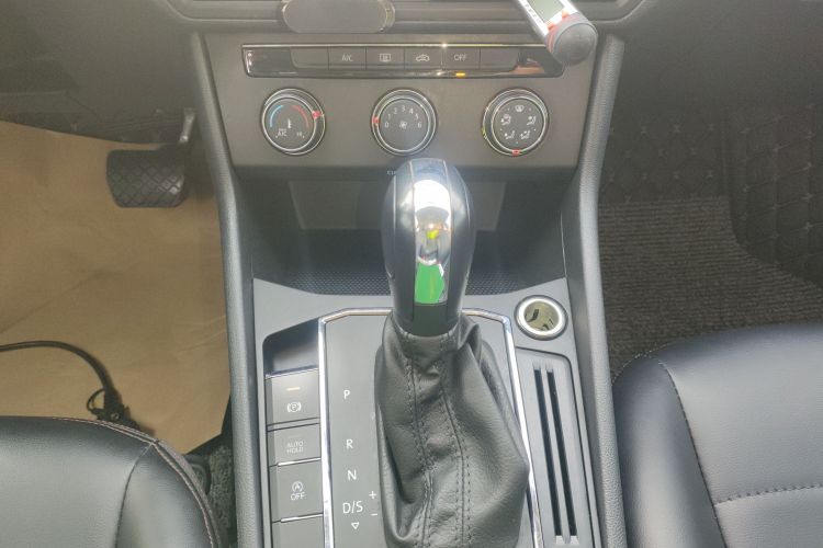 大众 朗逸 2019款 1.5L 自动视野版 国VI中控内饰18