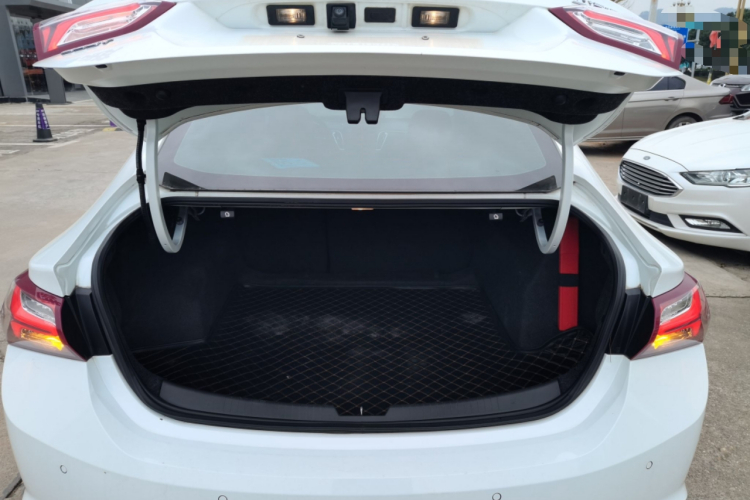 雪佛兰 迈锐宝XL 2019款 535T CVT锐联版机舱底盘23