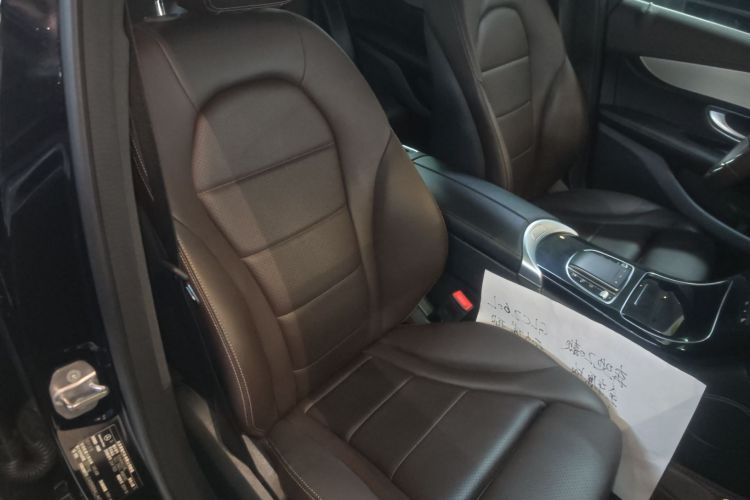 奔驰GLC 2020款 GLC 260 L 4MATIC 动感型局部细节41