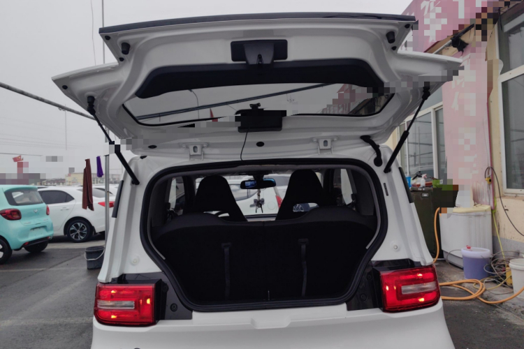 五菱汽车 宏光MINIEV 2022款 悦享款 磷酸铁锂机舱底盘23