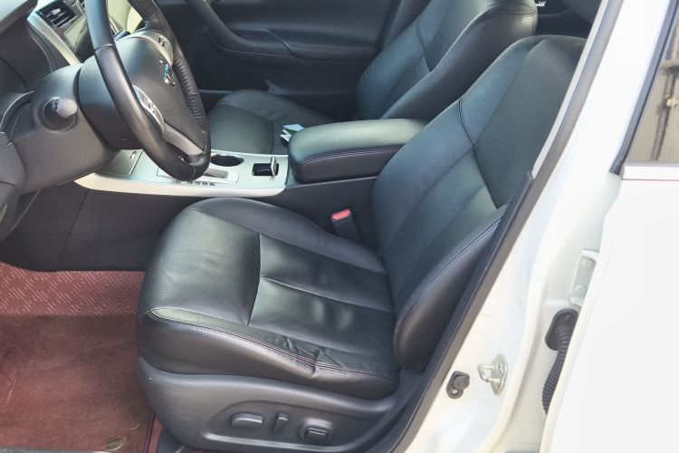 日产 天籁 2016款 2.0L XL舒适版局部细节19