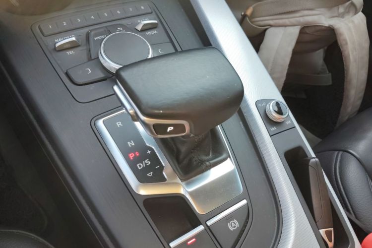 奥迪A5 2017款 Coupe 40 TFSI 时尚型局部细节18